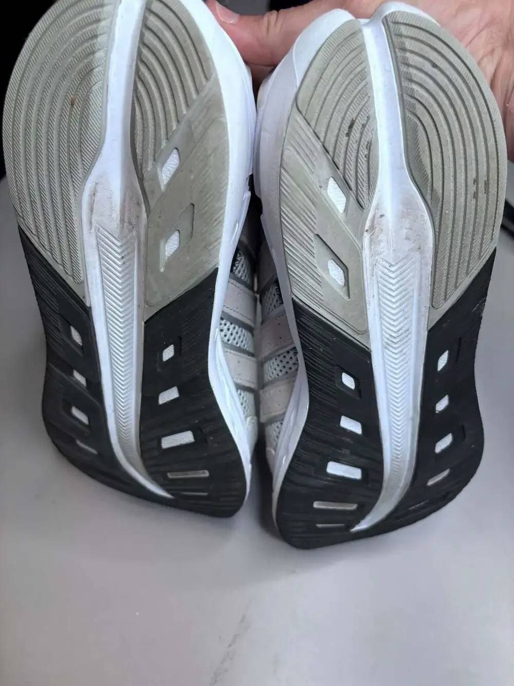 adidas Astrastar Women's Running Shoes - White/Grey/Black size 10